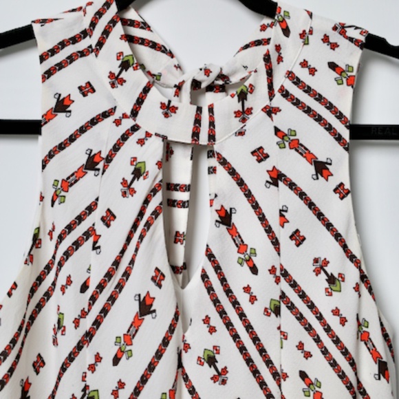 Dress - Picture 2 of 5